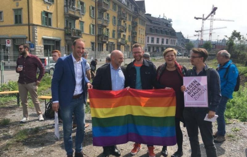 Foto: Spatenstich vom Zollhaus (zvg Verein Regenbogenhaus)